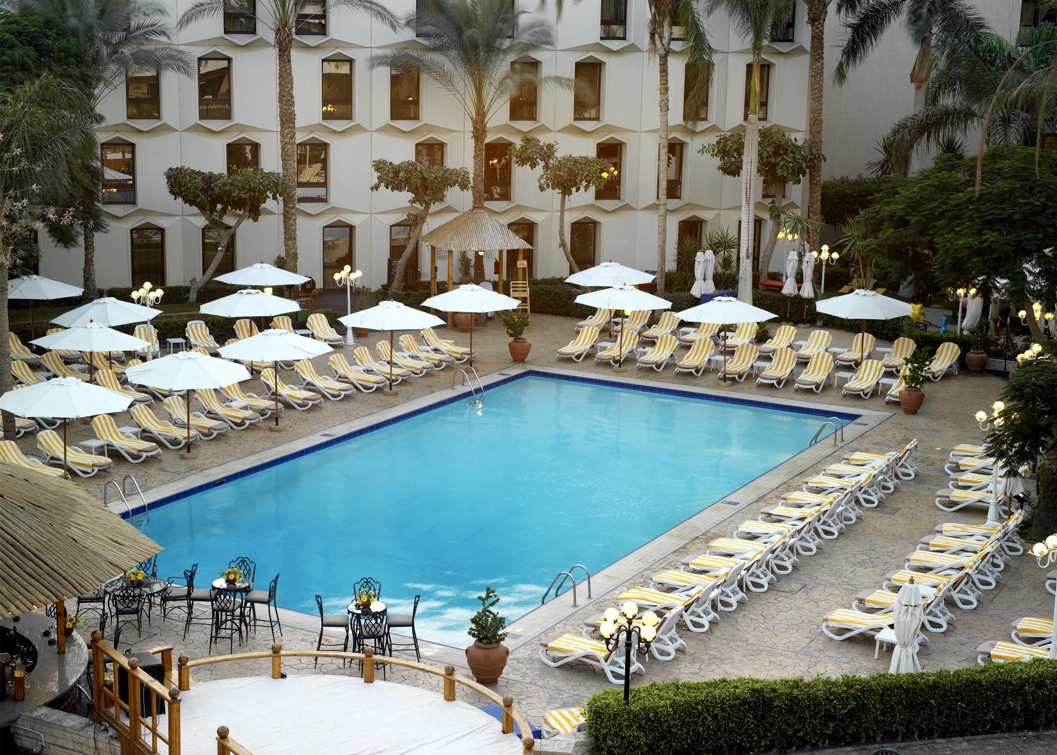 Le Passage Cairo Hotel & Casino Exterior foto The pool at the Four Seasons Hotel, Cairo