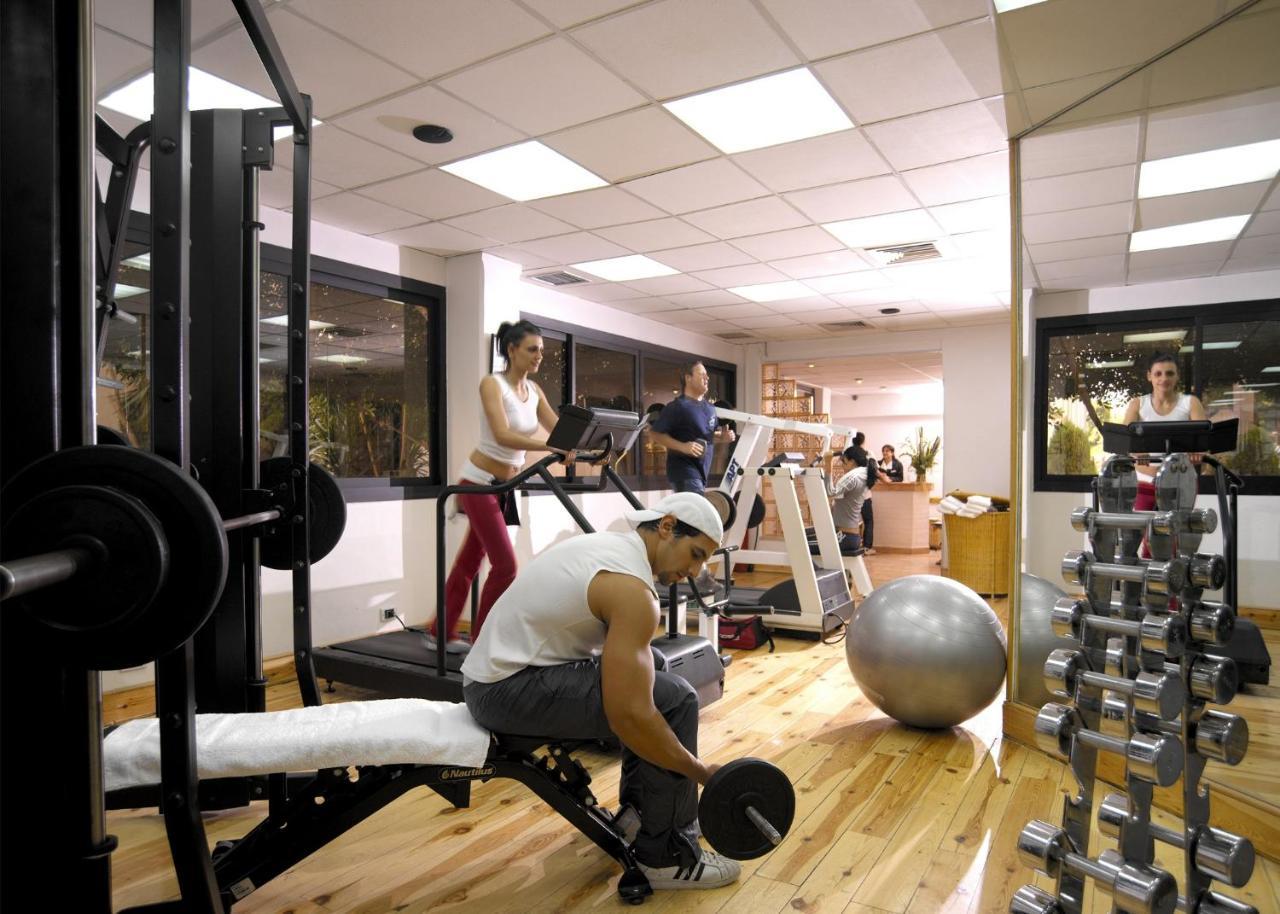 Le Passage Cairo Hotel & Casino Exterior foto A gym in a hotel